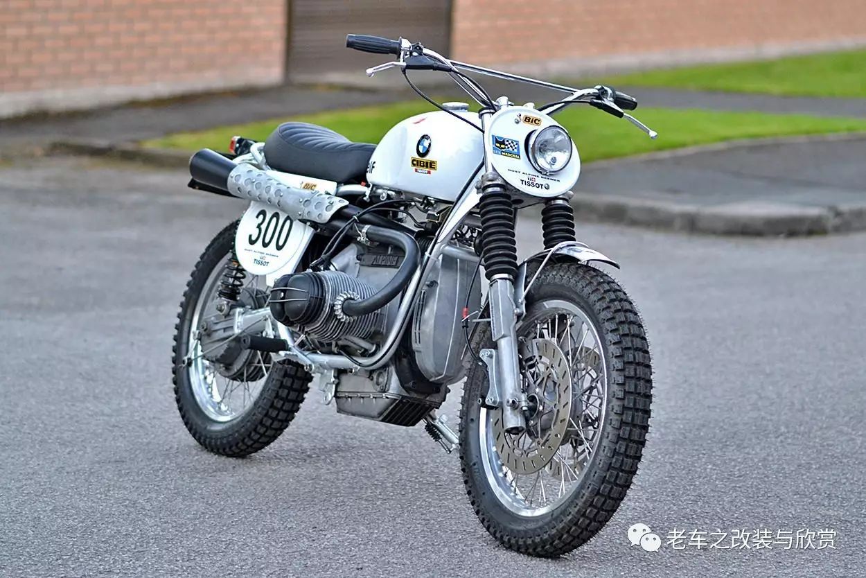 1982年宝马r100rs为原型改装的.