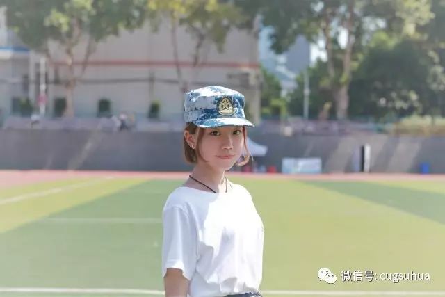 是在军训期间本人就更是小仙女本仙了她们的照片已经很好看beautiful