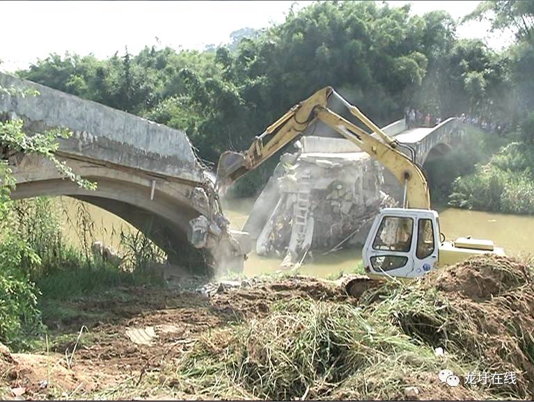 扎实推进"第一公里桥"惠民工程 龙圩区大坡镇新龙村富元桥重建项目