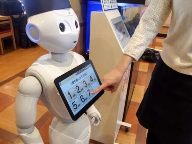 日本这机器人会陪聊能念经无所不能,还引起了马云注意!