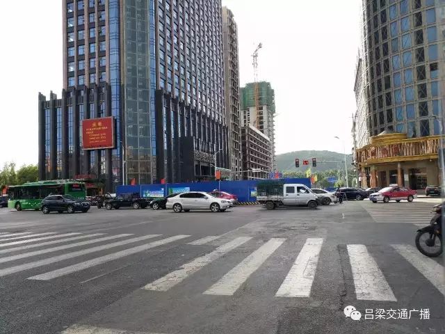 市区雨污分流管网改造施工,封闭的路段有:长治路,久安路,北川河东路