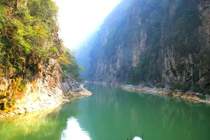 9月21日起,昆明南至富宁,弥勒,普者黑增开多趟旅游动车,周末带你浪浪