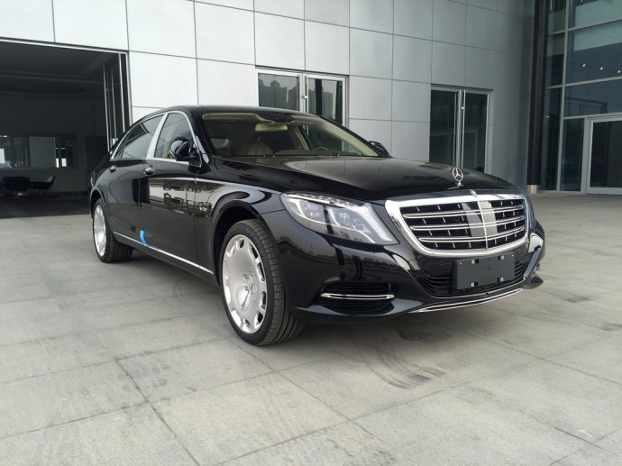 奔驰迈巴赫s680 未公布 奔驰迈巴赫s450 4matic 1,550,000 奔驰迈巴赫