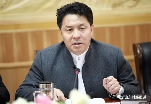 市知名企业家,另一个身份是山东恒源石油化工集团有限公司的董事长,这