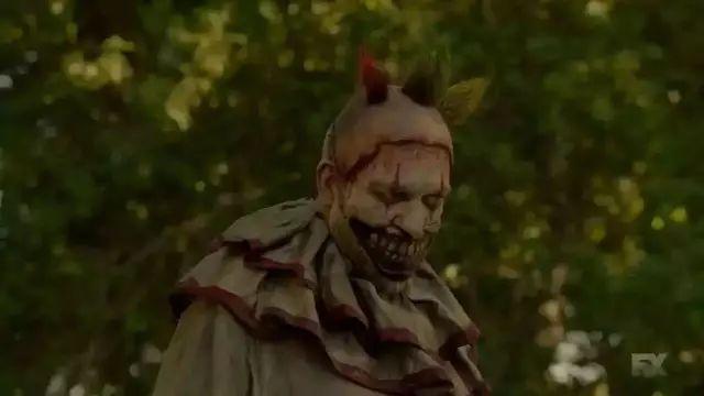 《美国恐怖故事第七季》小丑杀人团:能把人吓得变成神经病.