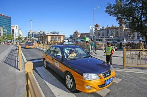 从北碚到渝中区人口街坐哪路车_重庆渝中区街拍美女(2)