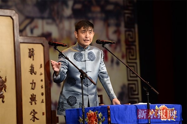 "北京评书· 四世同堂"天桥开演