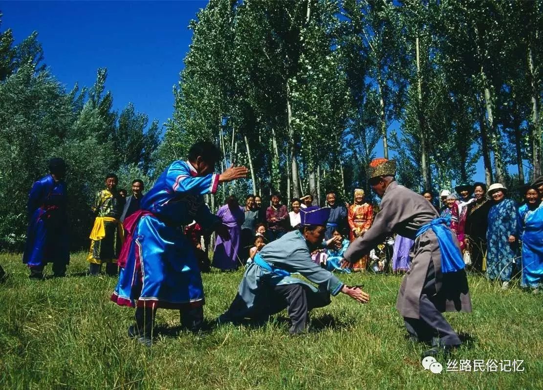 图说节庆风俗(6):达斡尔族的斡包节