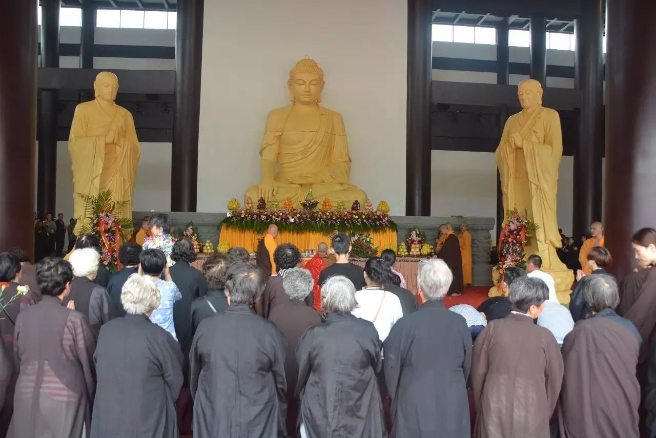 海会寺举行盛大"迎佛接福"法会.转发祈福!