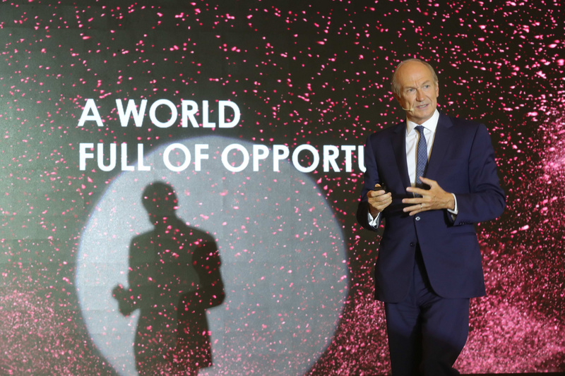 欧莱雅全球CEO：数字化带来行业根本性变革，美妆的新黄金时代开启了
