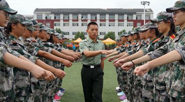 大学生为何一定要在9月内报名考驾照呢？