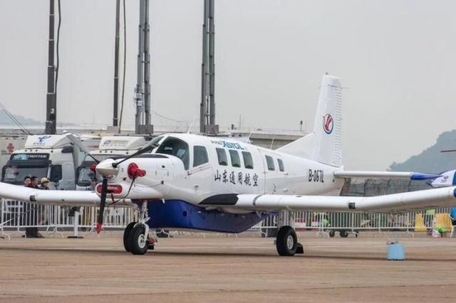 中国山东通用航空的p750轻型飞机.