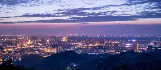 观赏成都夜景,享受专属于我们的风景