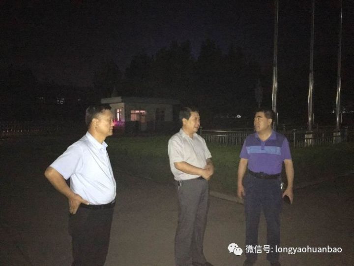 隆尧县政府副县长王晓彦带领环保分局执法人员对全县涉气企业进行突击