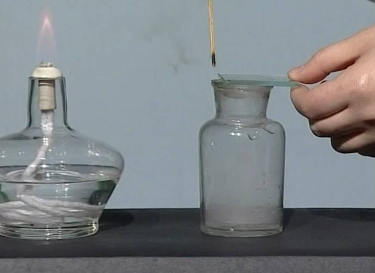 『图解实验』加热氯酸钾或高锰酸钾制取氧气