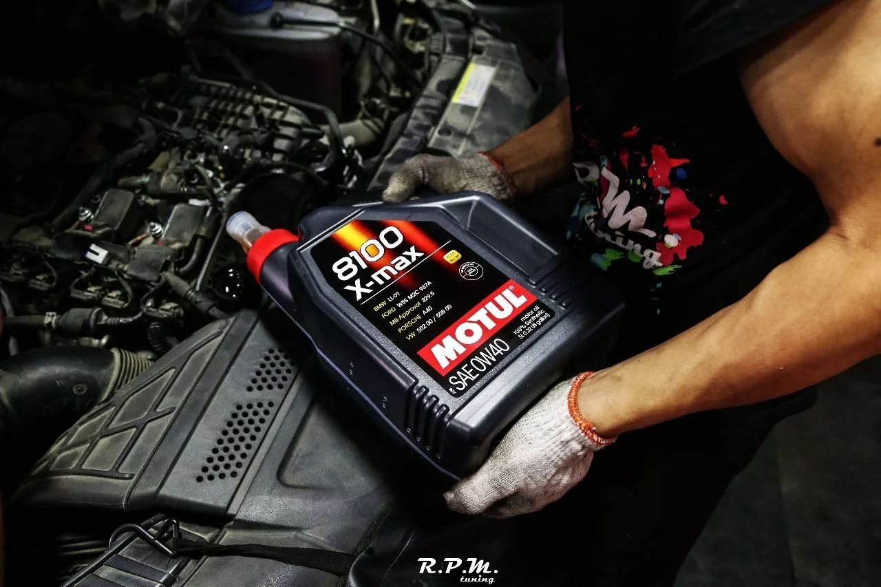 奥迪a4 allroad更换摩特(motul)8100x-max sae 0w40机油,两滤!