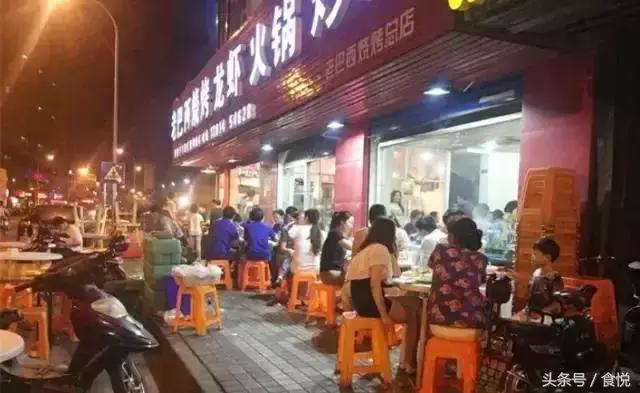 成都街边火锅店_成都火锅一条街在哪里_成都火锅一条街