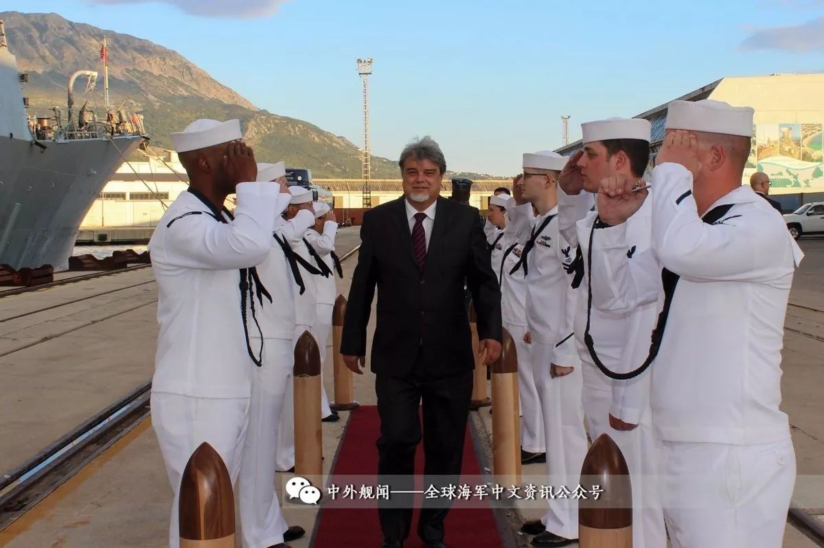 美国海军宙斯盾舰访问黑山共和国