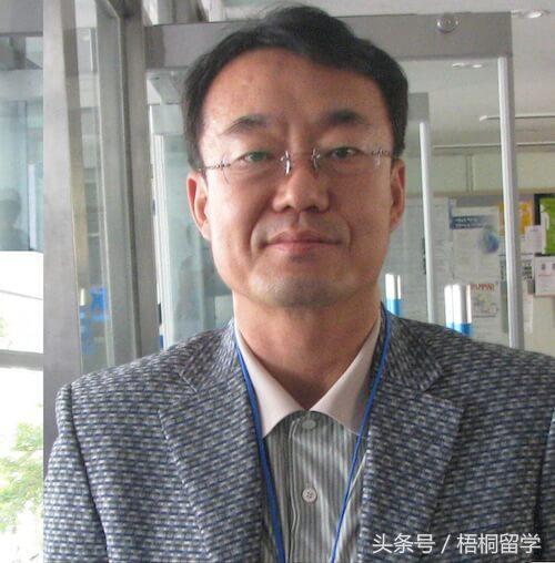 最年轻的博士_中国最年轻博士生 导师,美国最年轻大学名校长,是慈溪人