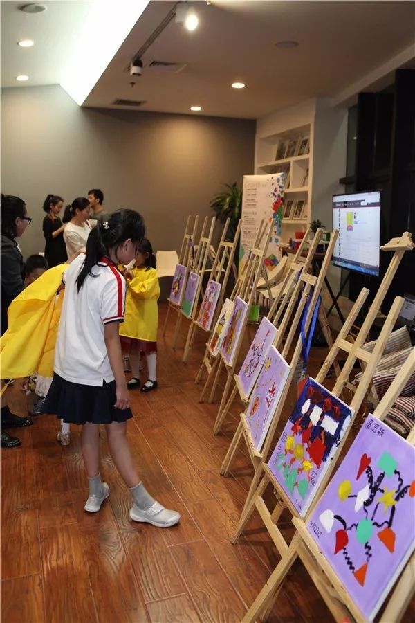 【活动报道】艺术家与儿童的一次合作绘画活动回顾