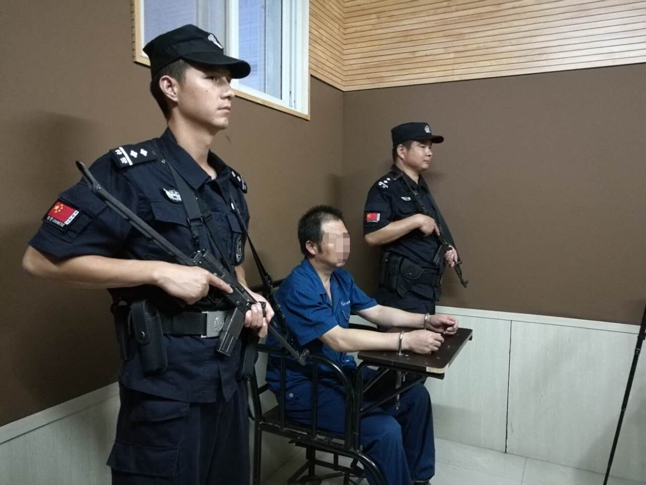 浠水警方抓获潜逃25年省督命案逃犯