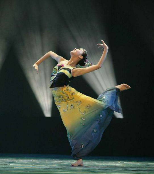 建议舞蹈爱好者在学习民族民间舞的时候先看看这篇文章