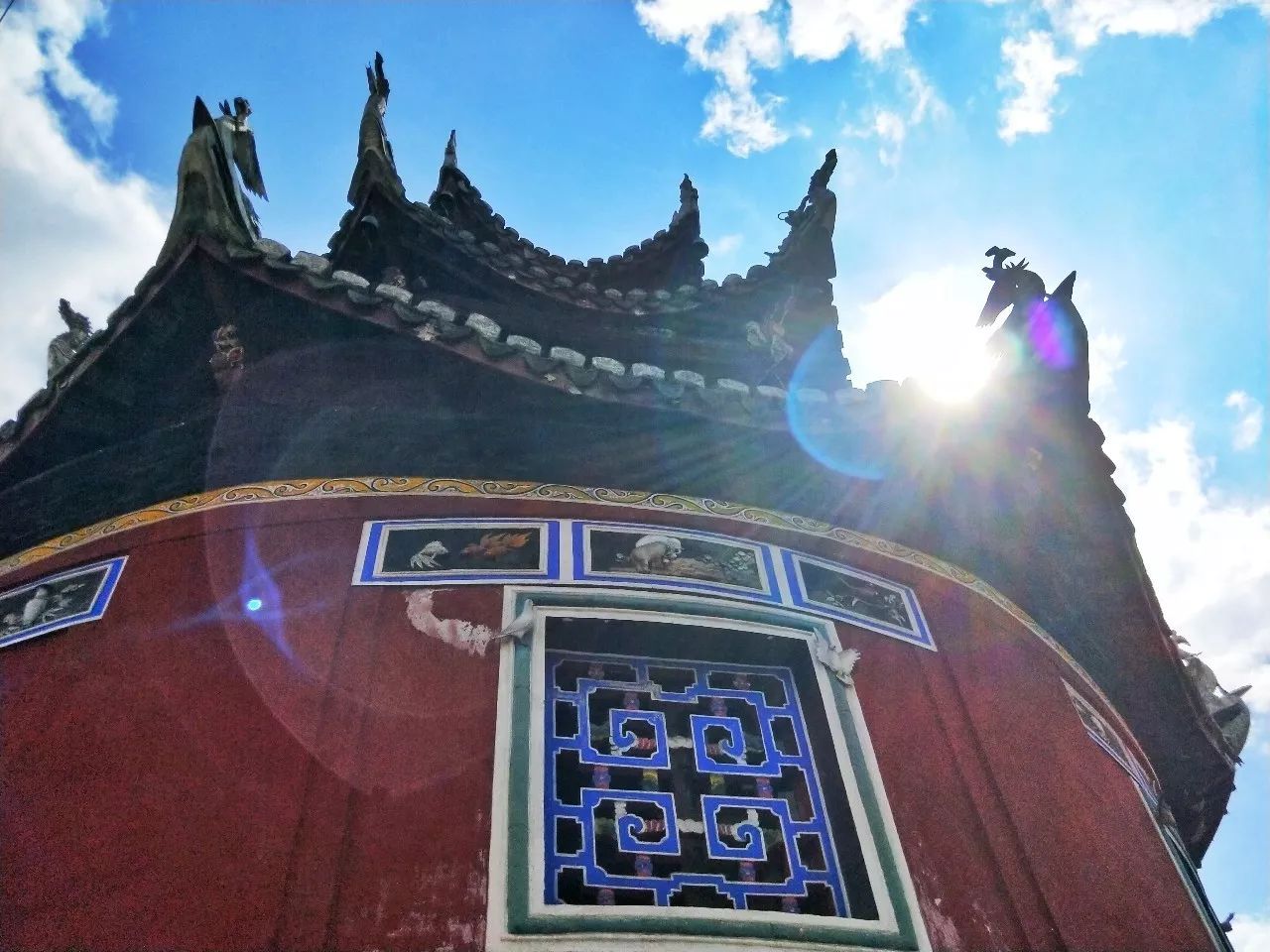 悬空名寺——丹山寺 / 蒋传宽 摄▲ 千年古寺——江东寺 / 刘晓克