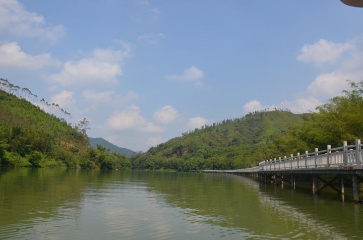 庭院交通贴士麻榨十里水湾风景区地址:惠州市龙门县麻榨镇增江河上游