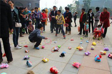 (示意图 趣味 套圈 时间:10月1日-7日每天14:30-17:30(示意图 月币