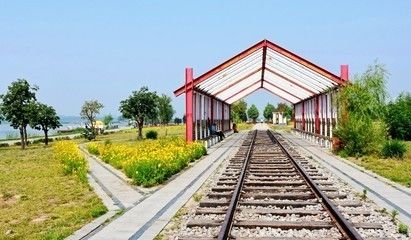 滹沱河北大堤内,定位以重现滹沱河古渡文化为特色的滨水公园,是一处为