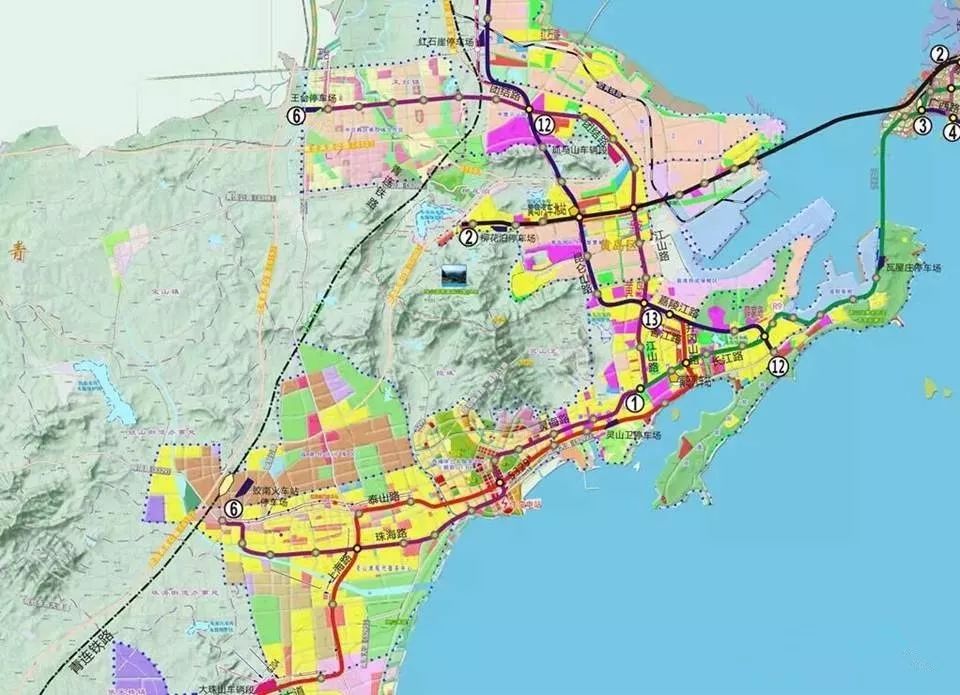 根据青岛市地铁规划,黄岛区规划有 5条轨道线路,(分别为地铁1号线,2号