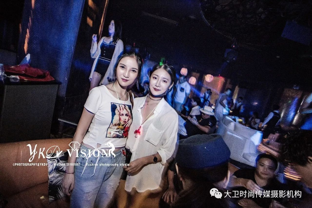 深圳夜场酒吧写真拍摄/杨科大卫 深圳专业拍摄个性写真-街拍-闺蜜照