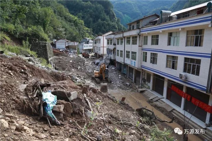 太平镇乌龟石弃渣场,沙滩镇万双路田家坝,长石乡梅垭村王家坪组先后