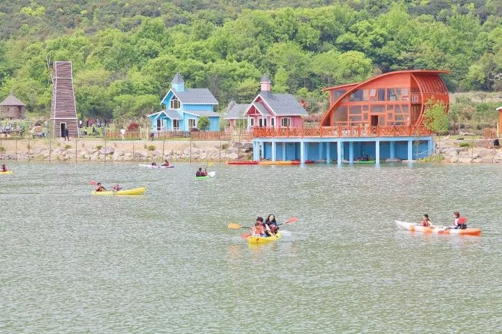 迎着微风和海浪 地址:象山茅洋乡银洋村田乐园 自驾参考:宁波出发 甬