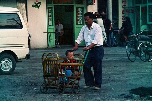 90年代中国珍贵老照片:图6让人怀念,图7是美女最喜欢