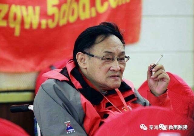 人民英雄永垂不朽吴卫东