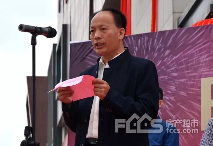 荣安集团董事长_董事长办公室图片(2)