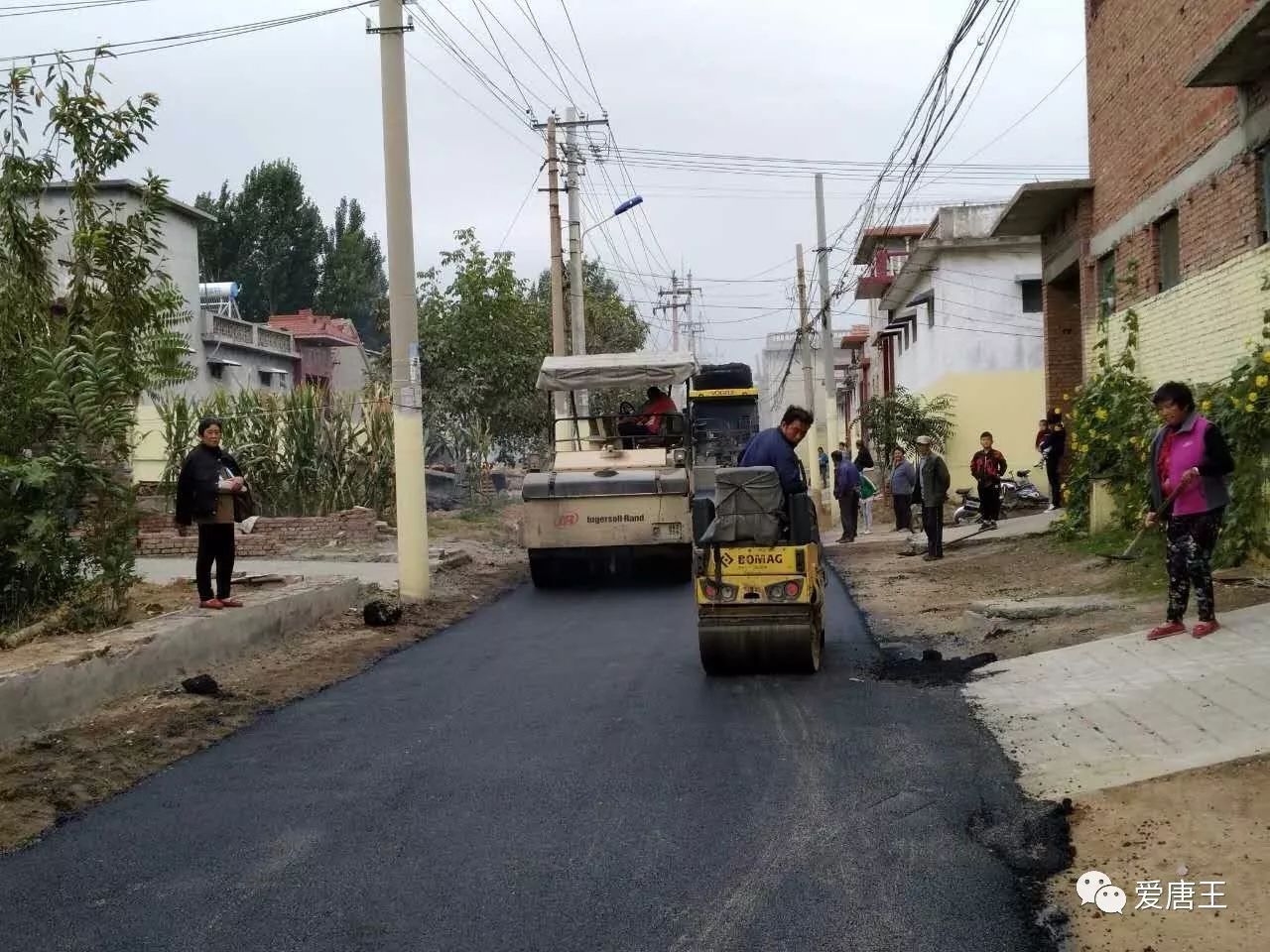 唐王镇村级公路网化示范县工程开工啦