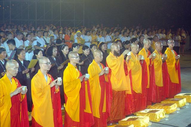 东华之声歌唱祖国东华禅寺国庆梵呗音乐会暨传灯法会