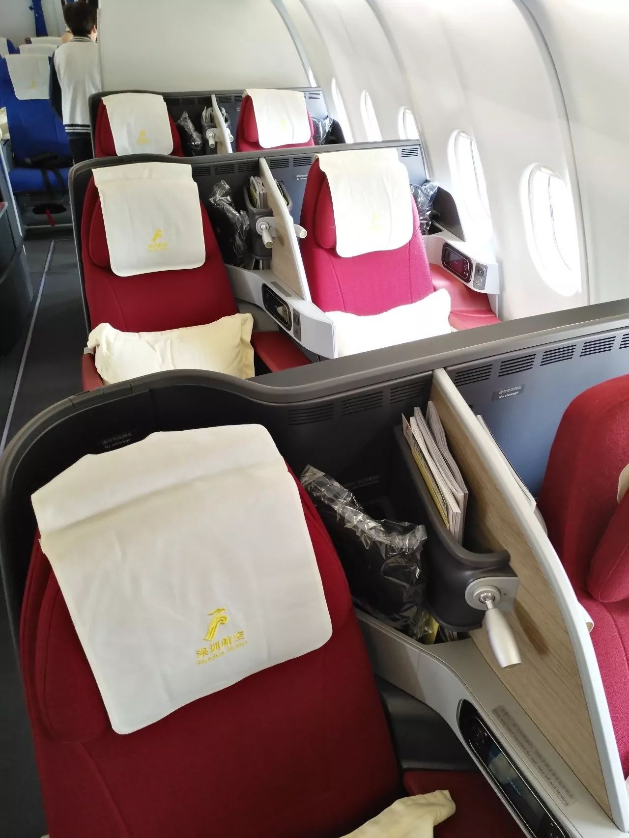 【飞行体验】菲律宾航空A320商务舱 – 飞常旅客 VERYLVKE