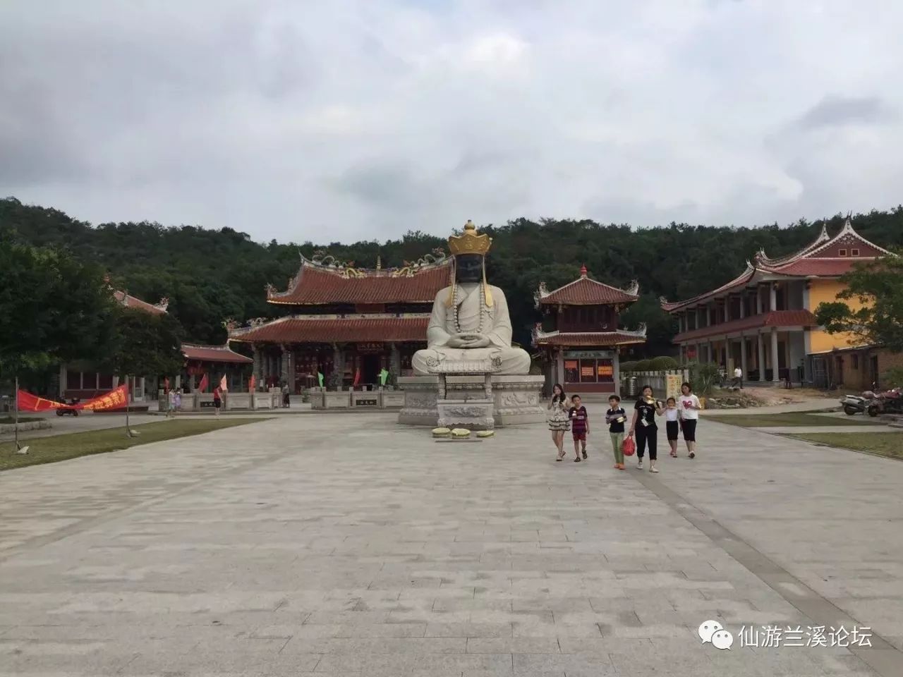 清水祖师圣地洪濑玉枕山南安清水岩景区