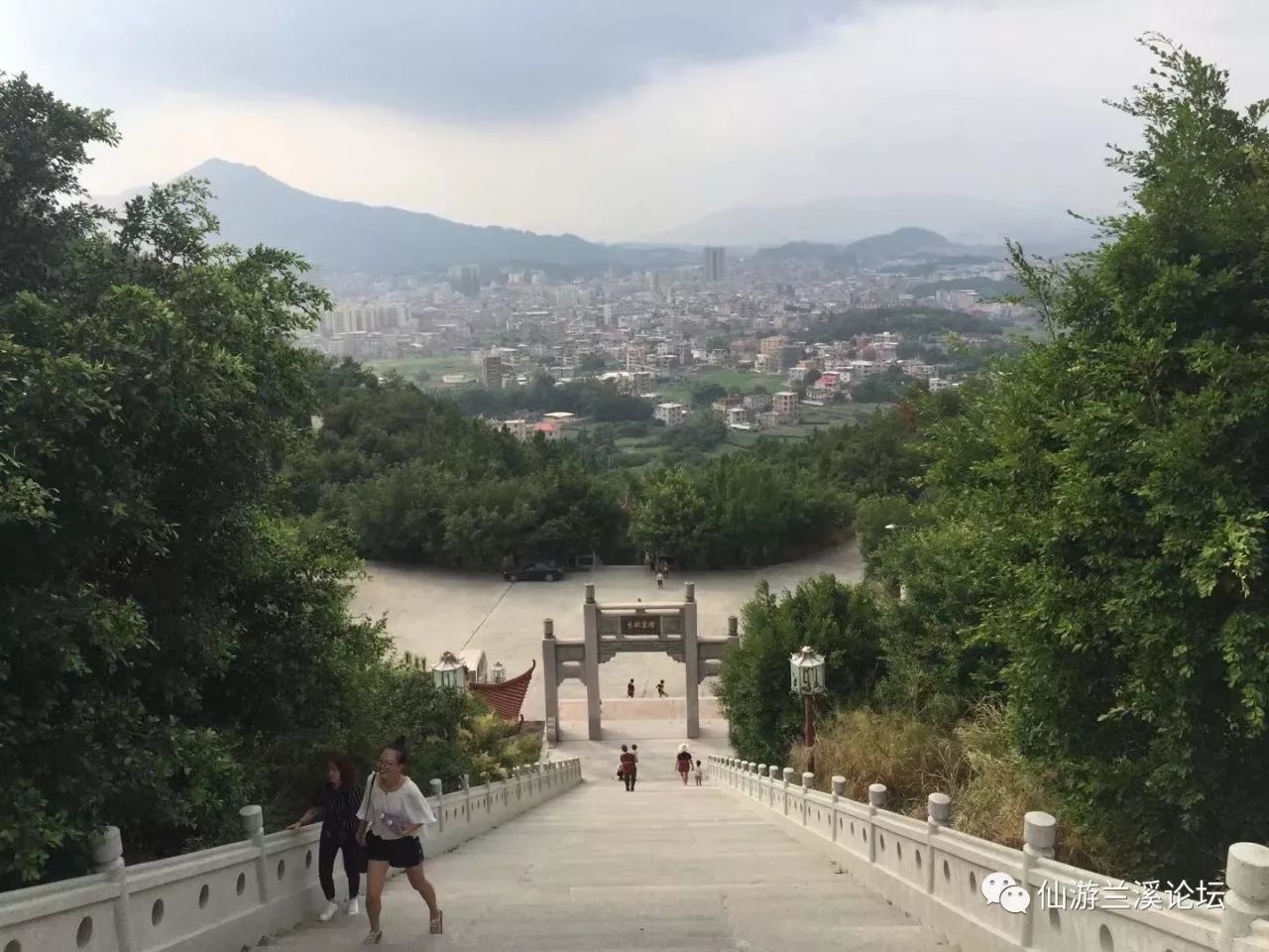 清水祖师圣地洪濑玉枕山南安清水岩景区