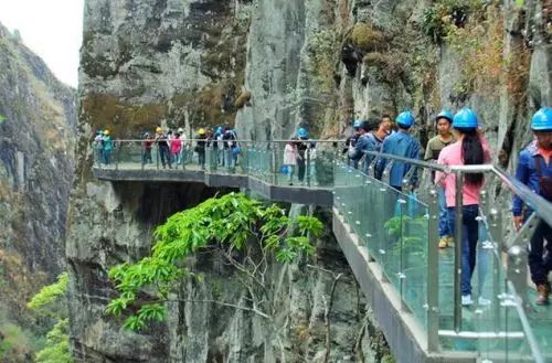 丽江观音峡玻璃栈道