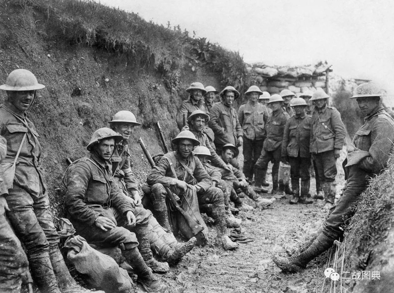 爱尔兰皇家步兵,在索姆河战役开战后不久,1916年7月1日.