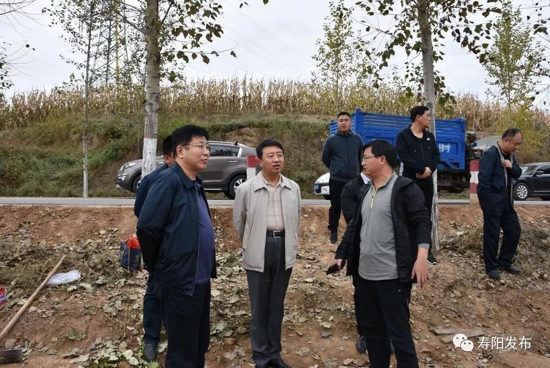 【寿阳头条】郝鹏鸿督导马首乡和阳羊线公路沿线"拆违治乱提质"工作时