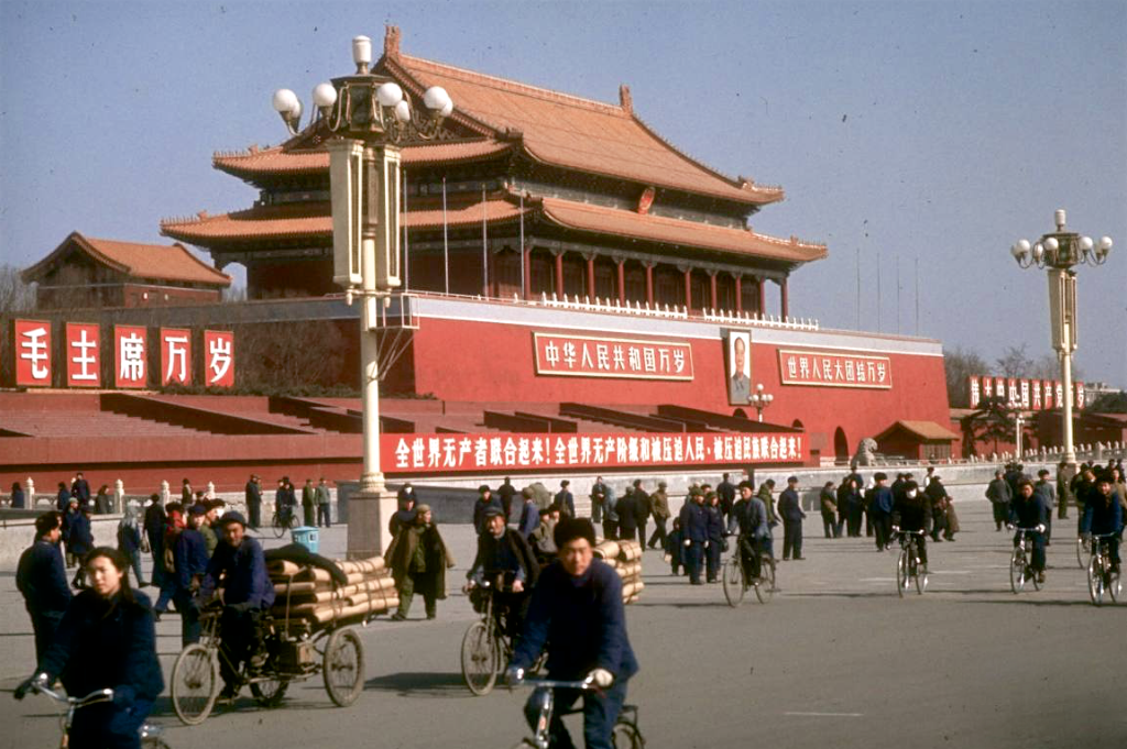 1972年北京城百姓生活真实老照片:图2变化巨大,图9很多人经历过