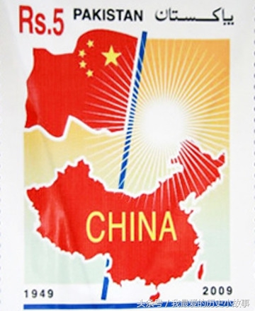 中国国旗在这个国家,被排在本国国旗之前,感动很多中国人!