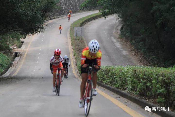 点赞丨断臂骑手阮建平报名参加首届环泸沽湖国际自行车公开赛 