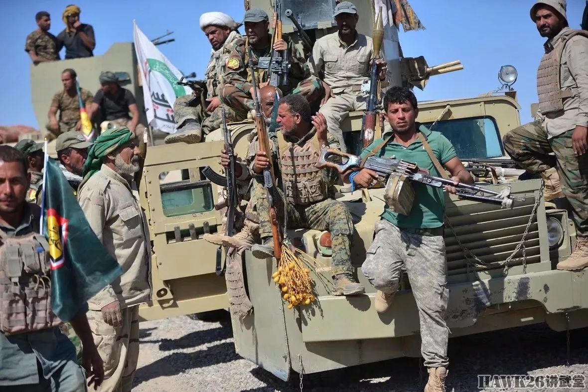伊拉克军队进攻哈维杰"伊斯兰国"武装分子点燃油井