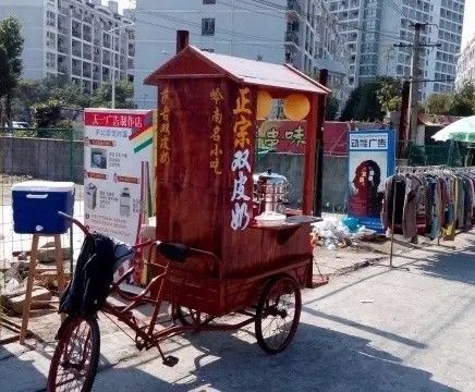 他家的双皮奶和奶茶吸粉无数!老板却因长相屌丝"惨遭"